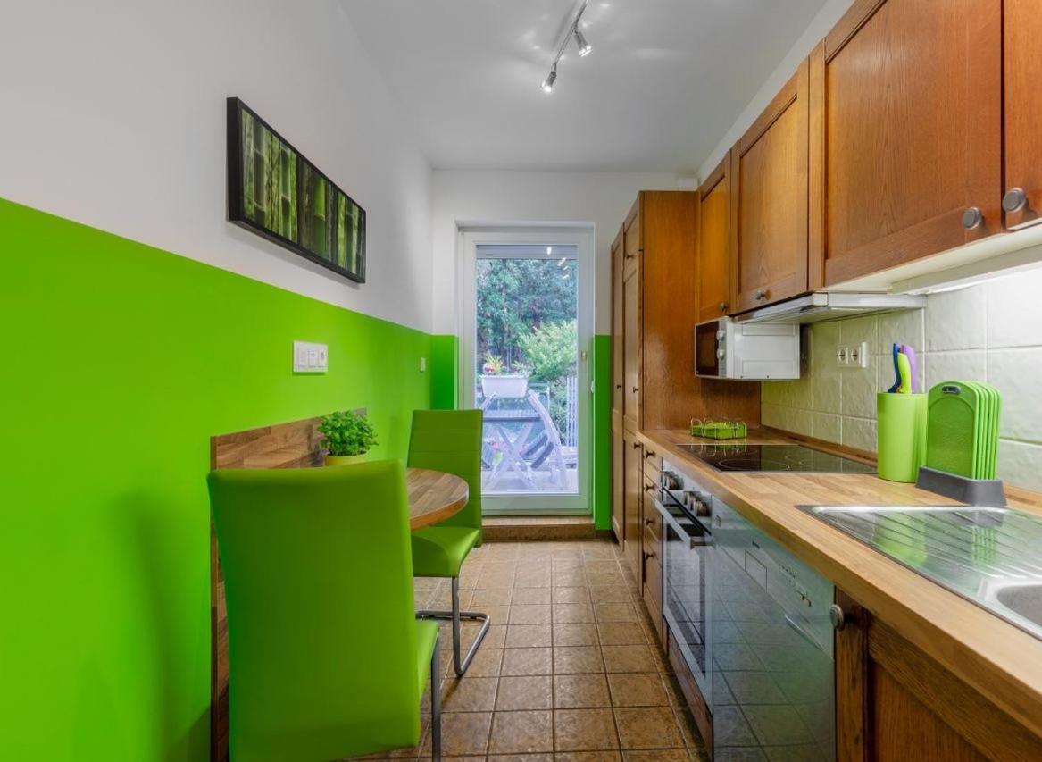 Modernes Apartment In Schoener Lage Düsseldorf Esterno foto