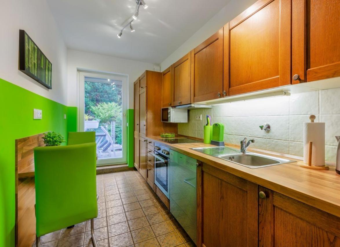 Modernes Apartment In Schoener Lage Düsseldorf Esterno foto
